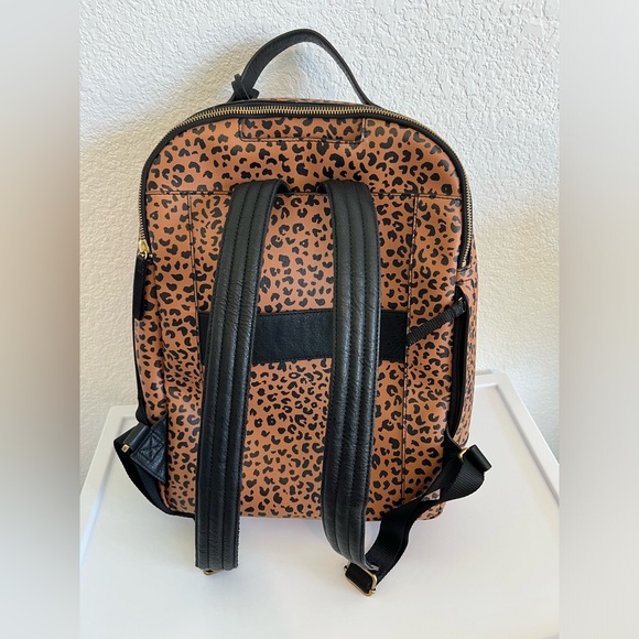 Fossil Tessa cheetah print backpack - Picture 2 of 5